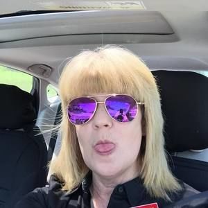 Meet your Posher, Candy